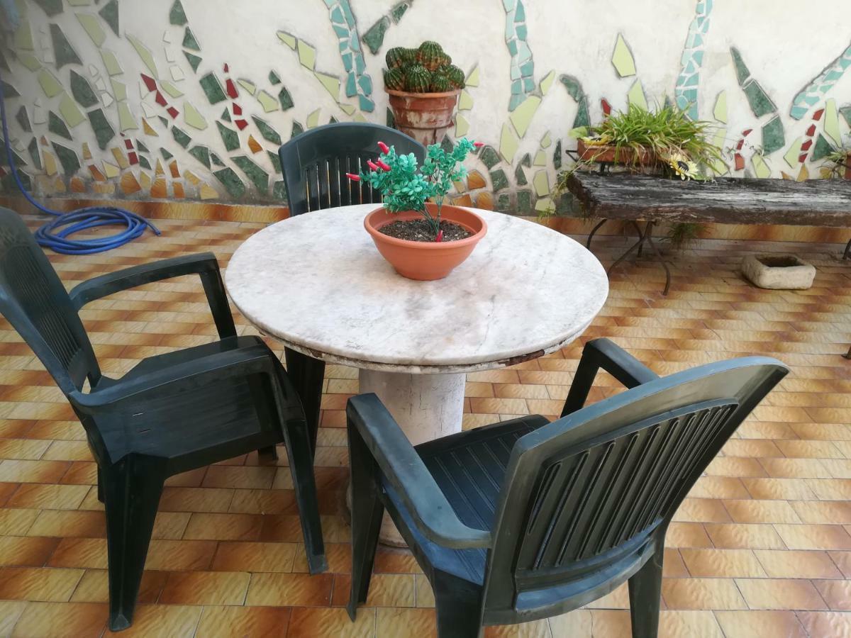 Napoli Centro Spaccanapoli Bagian luar foto